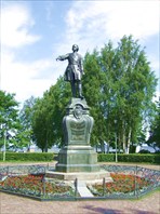 17 - памятник Петру